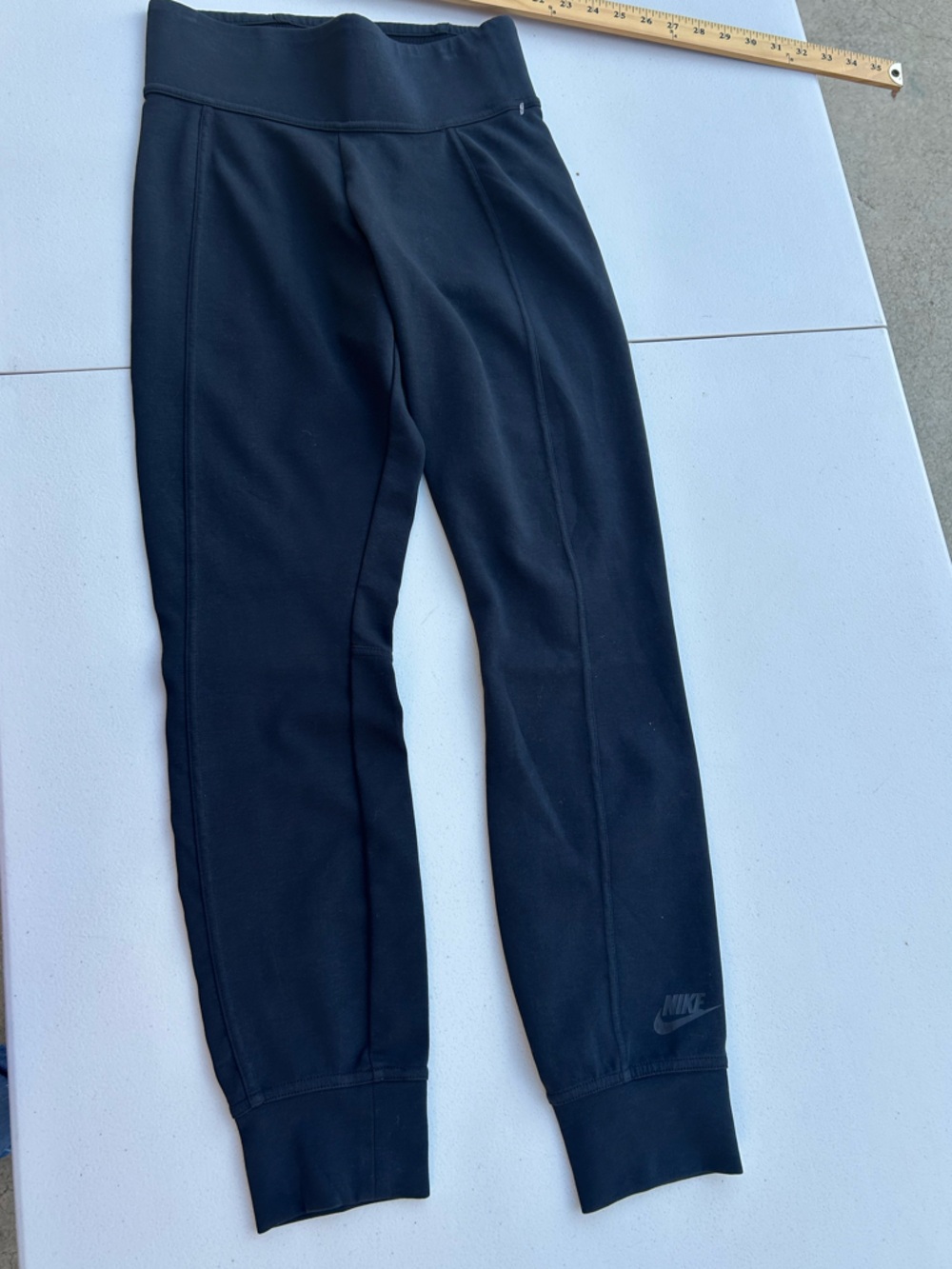Nike woman’s Black Athletic Leggings